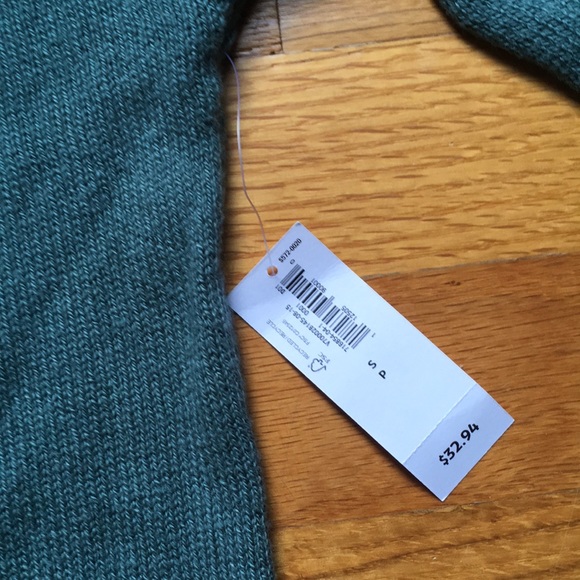 Beautiful New Soft Gray/Teal Sweater - Picture 6 of 7